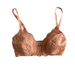 OLGA Lace Floral Romantic Underwire Bra 38B Peach Adjustable Strap Semi-Sheer